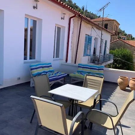 Casa Laryssiou