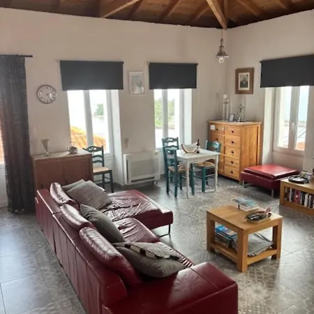 Casa Laryssiou * Gythio