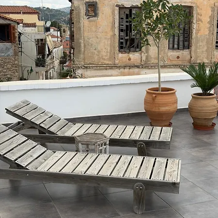 Casa Laryssiou * Γύθειο