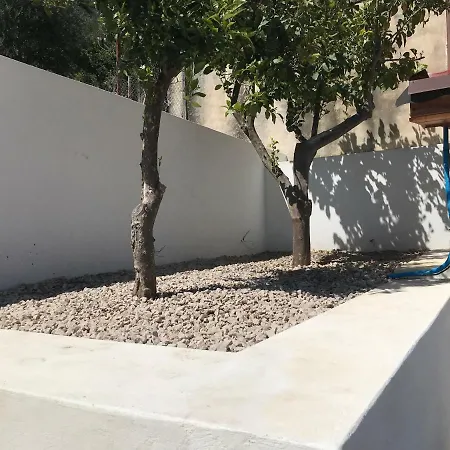 Hébergement de vacances Casa Laryssiou *