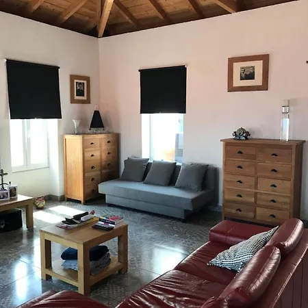 Holiday home Casa Laryssiou *